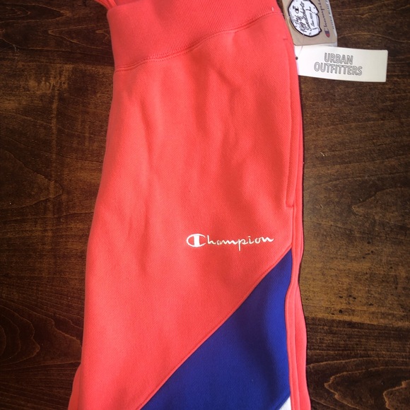 NWT champion sweatpants with zipper ankle! - Picture 2 of 4